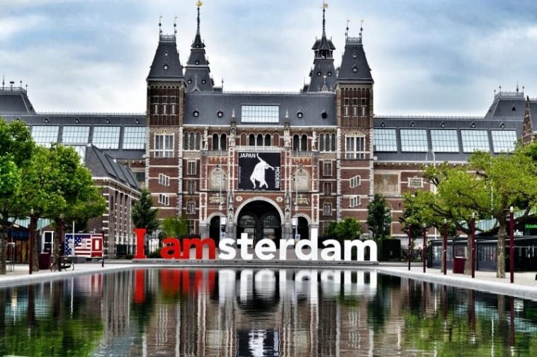 Amsterdam'da en popüler turistik gezi