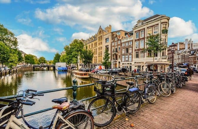 Amsterdam'da kalınacak en güzel yerler