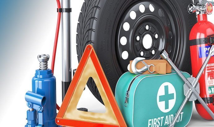 arabada-bulunmasi-gereken-zorunlu-malzemeler