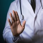 Sağlık personeline yapılan şiddetin cezası ne kadardır